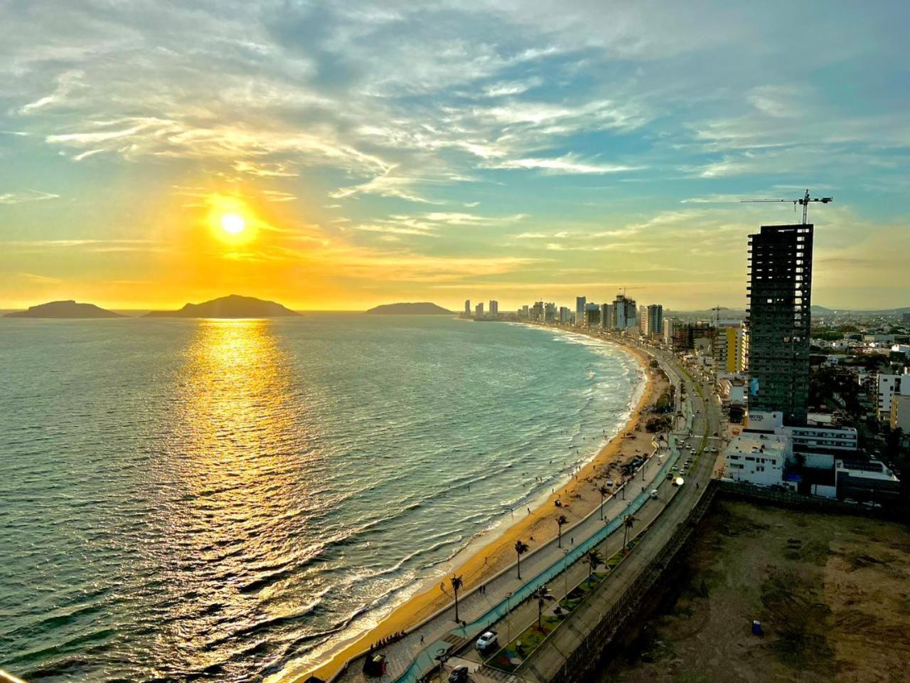 Sunset View Malecon 1401 Vista Panoramica Al Mar Apartment Mazatlan Exterior photo